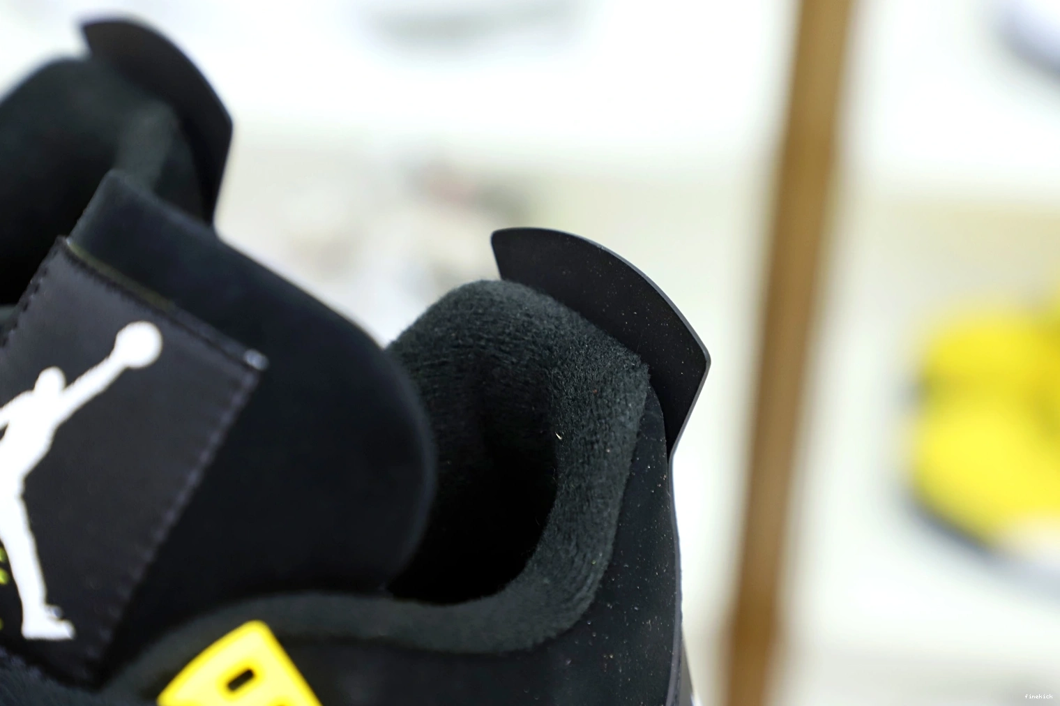 2023  Jordan Air Jordan4 thunder 0827